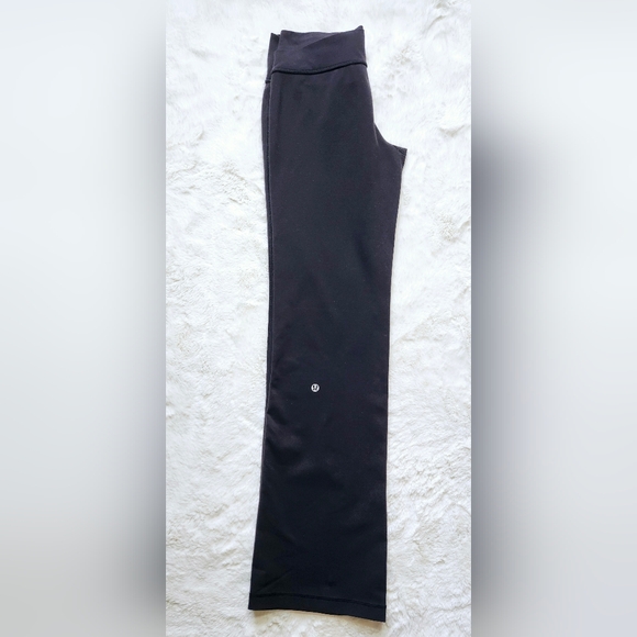 Lululemon Old-school astro straight leg pants. Size 6 - Picture 3 of 7